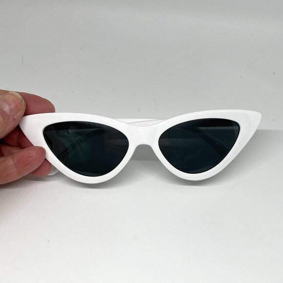 SOJOS White Barbie Style Cat Eye Sunglasses-Brand New! - Picture 3 of 8